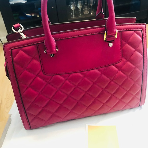 ❤️SOLD❤️🎉🎉🎉HOST PICK💕💕🎉🎉Michael Kors Selma Quilted Satchel Pink - Picture 11 of 16